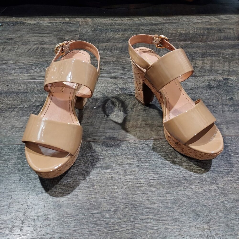 Franco Sarto Block Heel Sandal Women Size  7.5 Camel Patent Leather 4” Heel - Picture 7 of 9